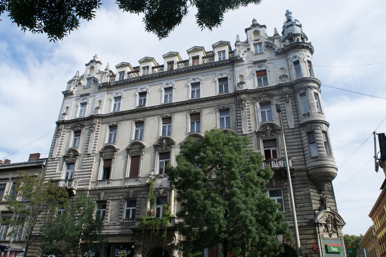 Astoria Airconed Budapesta